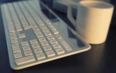 速卡龙P10笔记本电脑测评，轻薄长续航的移动办公新选择？