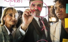 荣耀CEO赵明，带领荣耀重生，书写新篇