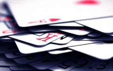 当硬核科技遇上萌感营销，华为卖萌7的出圈密码与品牌温度