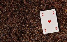 华为麦芒5怎么放卡？新手一看就会的详细教程