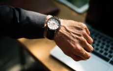 华为手机发展时间表，从追随者到引领者的蜕变之路