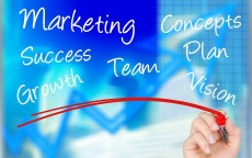 苹果玩爆华为？一场关于市场、技术与生态的深度解析