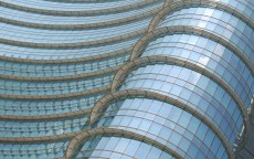 华为铝硅玻璃，科技赋能下的透明坚固之选