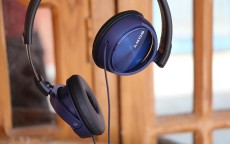 博士QC35一代头戴式耳机测评，音质与舒适度的完美结合,博士耳机qc35一代二代区别