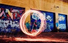 荣耀8流光金，当光影邂逅科技，镌刻时光的优雅诗篇